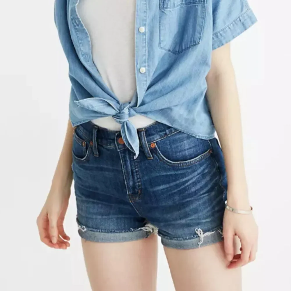 Madewell High Rise Denim Shorts in Glenoaks Wash Cutoff Edition I-0216a10